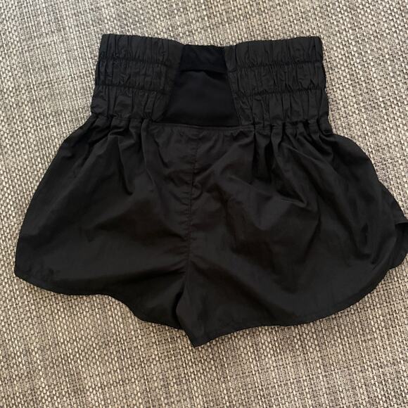 FP MOVEMENT The Way Home High Rise Lightweight Running Shorts M Black Active - Picture 2 of 4